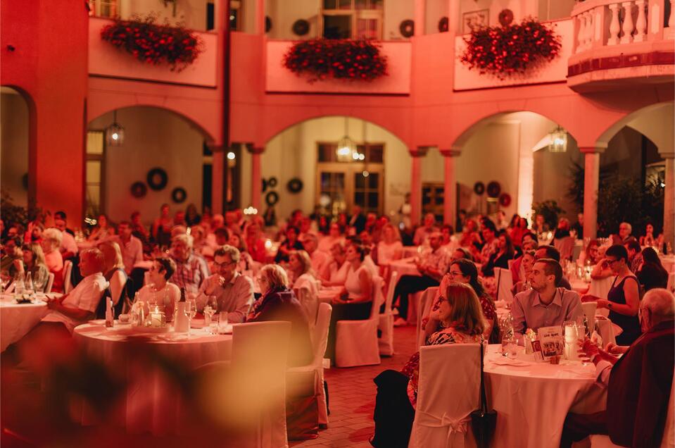 Dinner & Musical