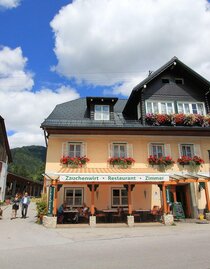 Gasthof Zauchenwirt mit Landwirtschaft | © Familie Schrottshammer | Familie Schrottshammer | © Familie Schrottshammer