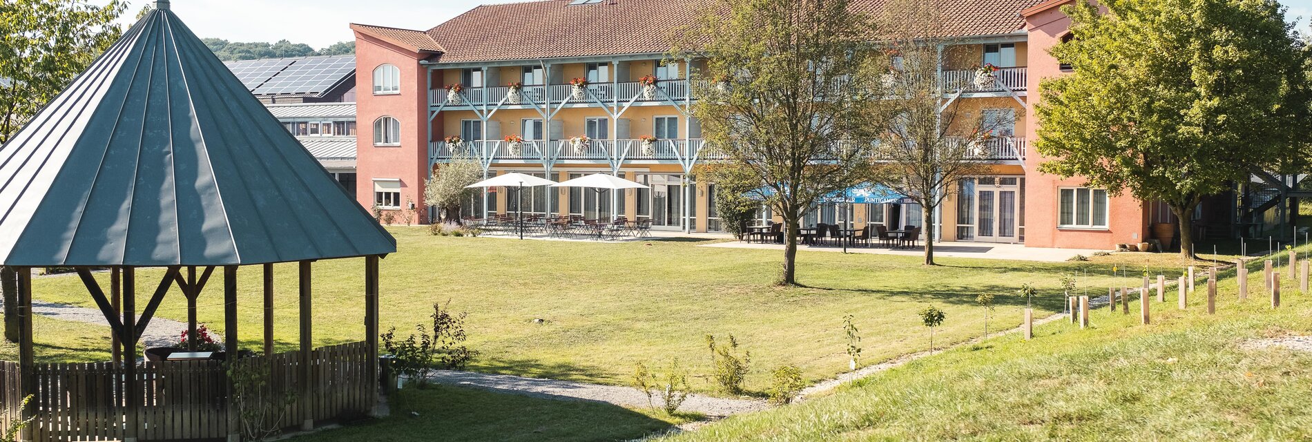 jufa-hotel-vulkanland-gnas-ueberblick