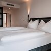 Photo of Double room, bath, toilet, facing the mountains