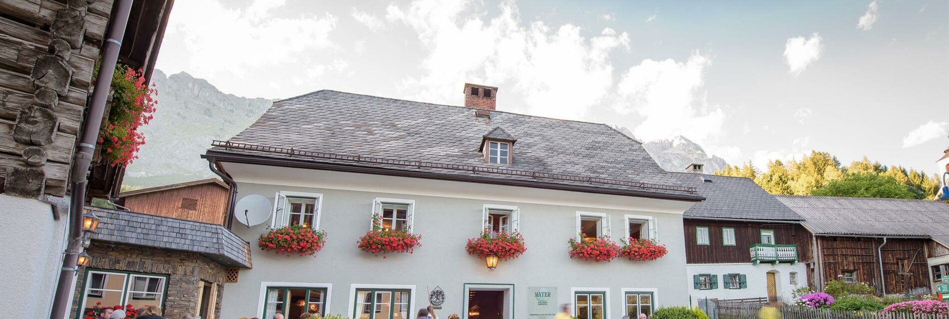 Wirtshaus und Dorfhotel Mayer