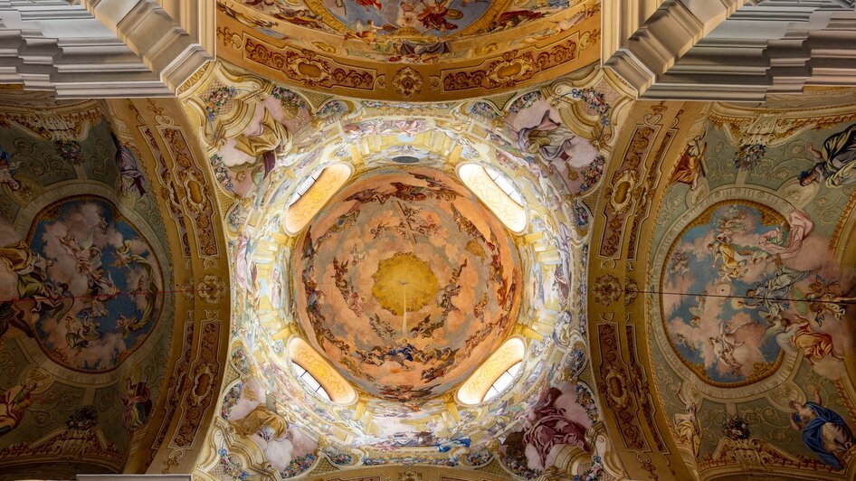 Kunstvolle Deckenmalerei in der Basilika Mariatrost, Graz. | © Graz Tourismus - Harry Schiffer