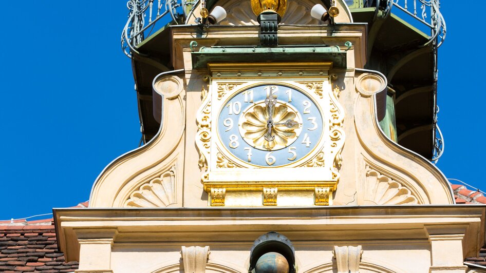 Das Grazer Glockenspiel mit Figuren und Turmuhr. | © Graz Tourismus - Harry Schiffer