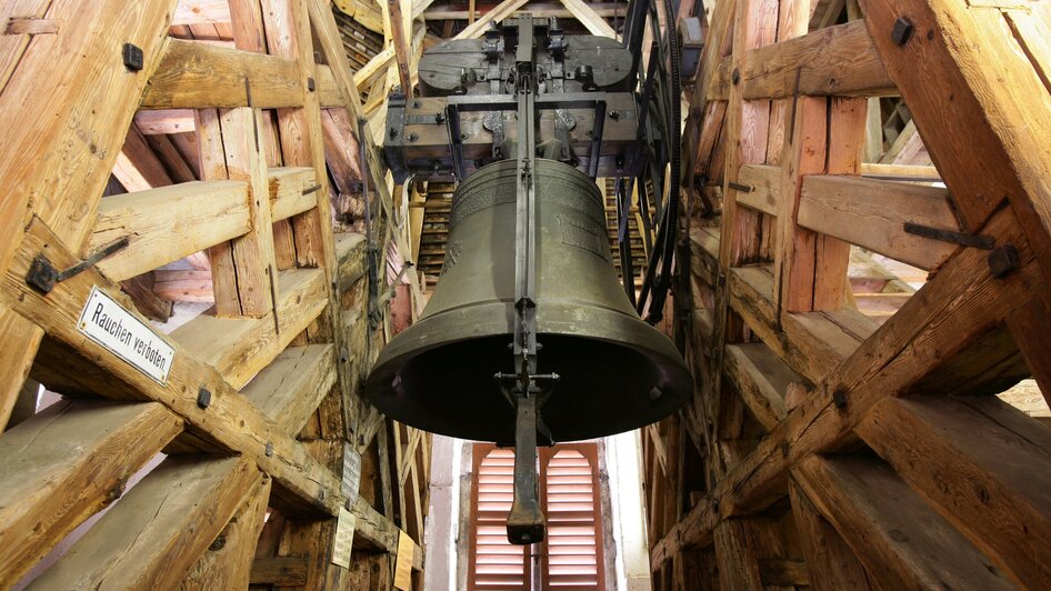 Blick auf die Glocke im Glockenturm am Schlossberg in Graz. | © Graz Tourismus - Harry Schiffer