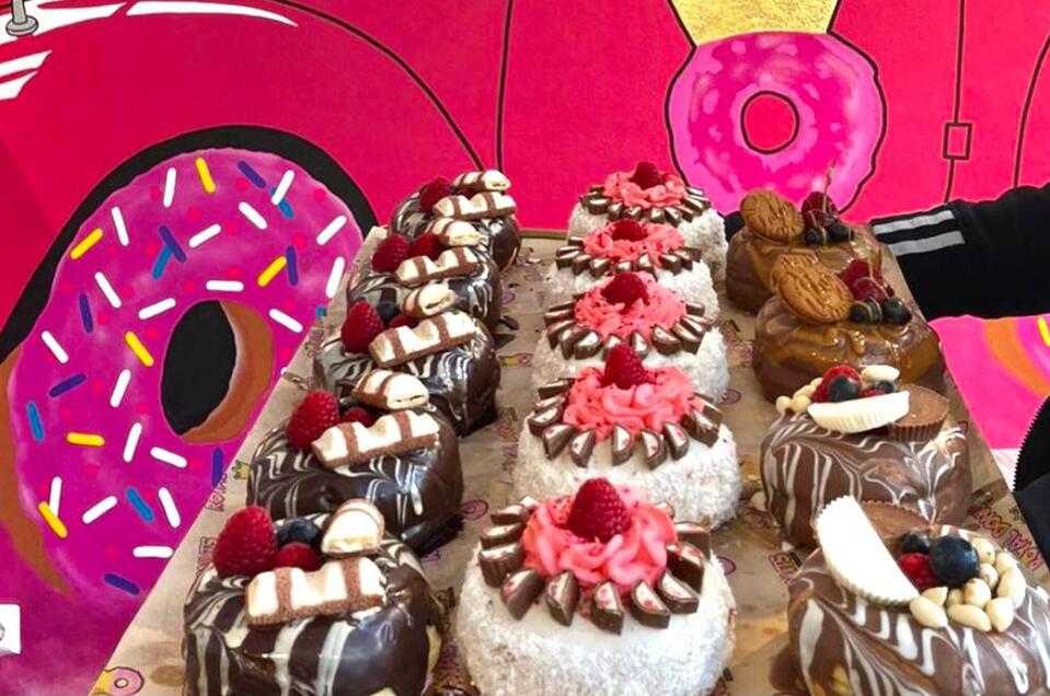 Royal Donuts - Impression #1
