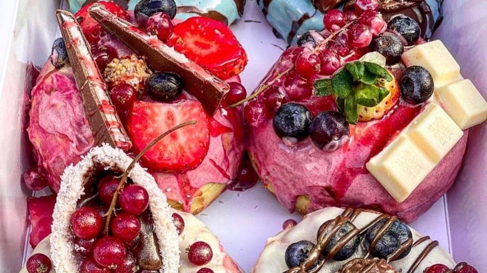 Royal Donuts