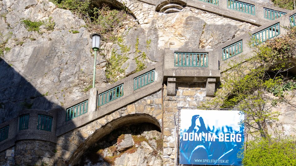 Der Schlossbergsteig in Graz mit Treppen und Wegen zum Schlossberg.