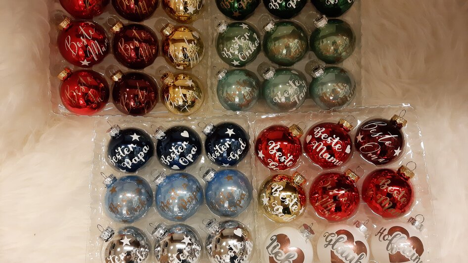 personalisierte Christbaumkugeln | © Aufgfadlt personalisierte Christbaumkugeln | © Aufgfadlt