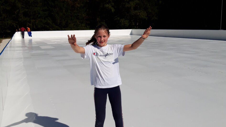 Ganzjährige Eissportanlage/Eislaufplatz - Impression #2.4