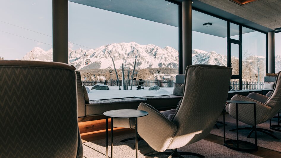 Ruheraum mit Blick auf das Dachstein-Massiv | © Hotel Schwaigerhof Hotel Schwaigerhof - Impression #2.14 | © Hotel Schwaigerhof