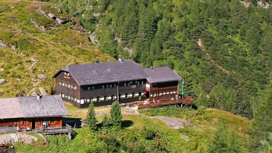 Blick auf die Preintalerhütte